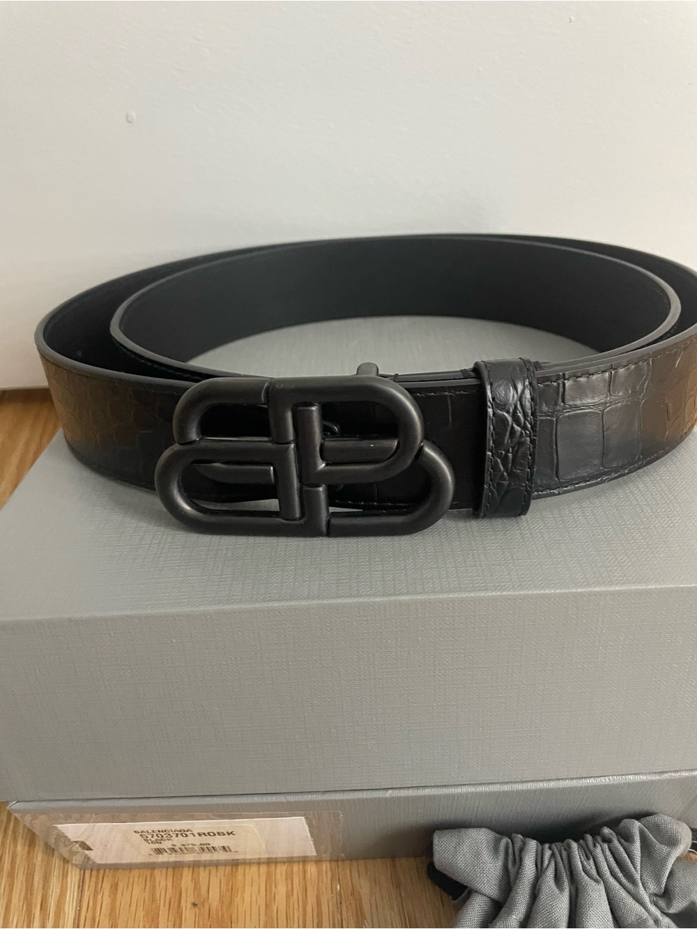 Black Unisex Balenciaga black Leather Belt with gator print size 100 (Brand New)